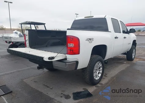 2013 Chevrolet Silverado 1500 Lt z USA, uszkodzony, nr VIN 3GCPCSE0XDG115572